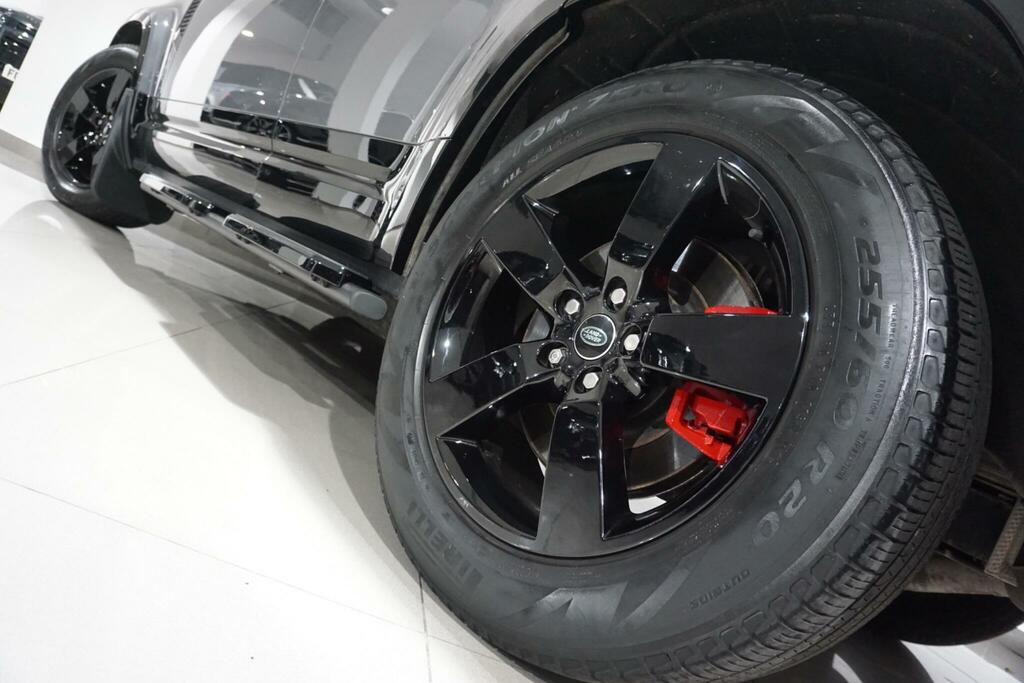 Land Rover Defender 110 3.0 D300 X-dynamic Hse White #49