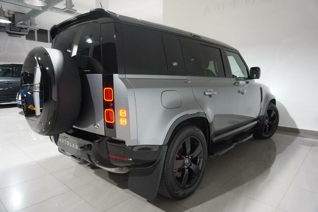 Land Rover Defender 110 3.0 D300 X-dynamic Hse White #25