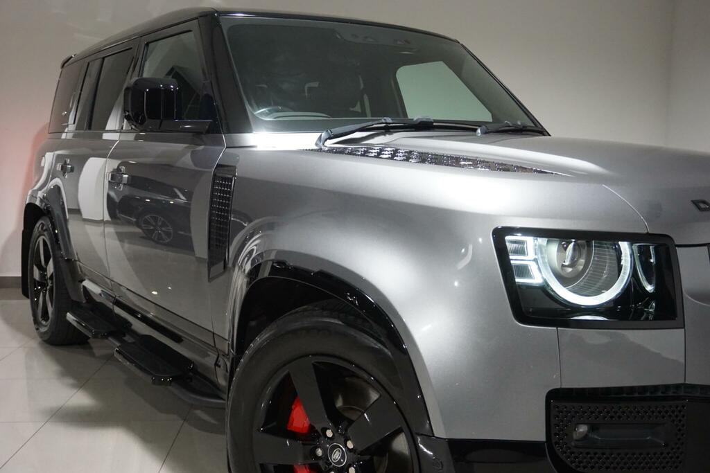 Land Rover Defender 110 3.0 D300 X-dynamic Hse White #47
