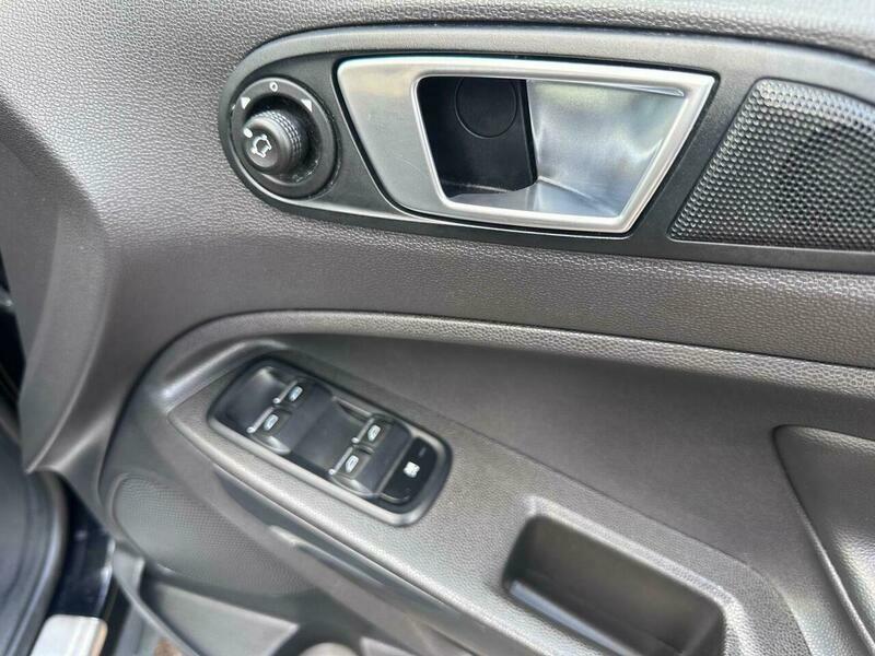 Ford Ecosport Titanium Black #19