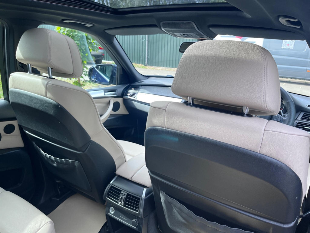 BMW X5 Estate Grey #52