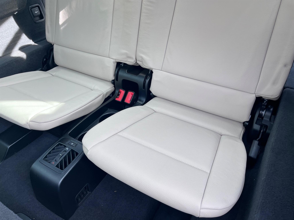 BMW X5 Estate Grey #35
