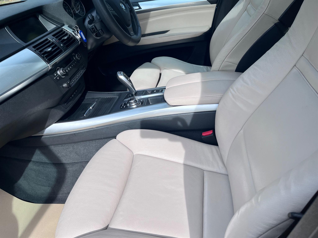 BMW X5 Estate Grey #42