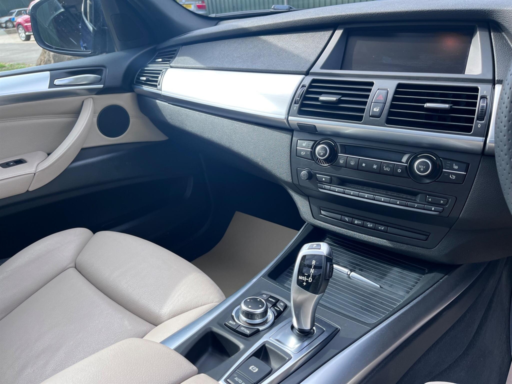 BMW X5 Estate Grey #63