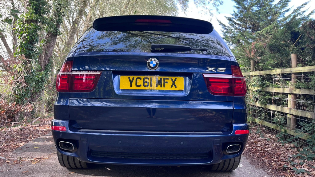 BMW X5 Estate Grey #25