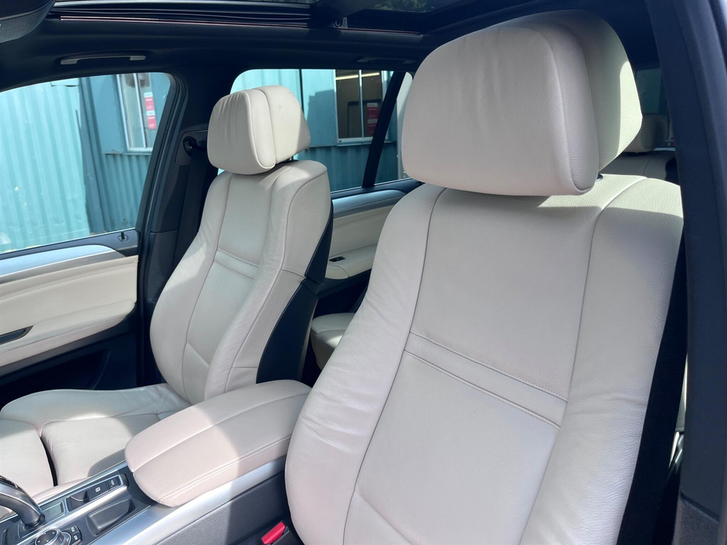 BMW X5 Estate Grey #43