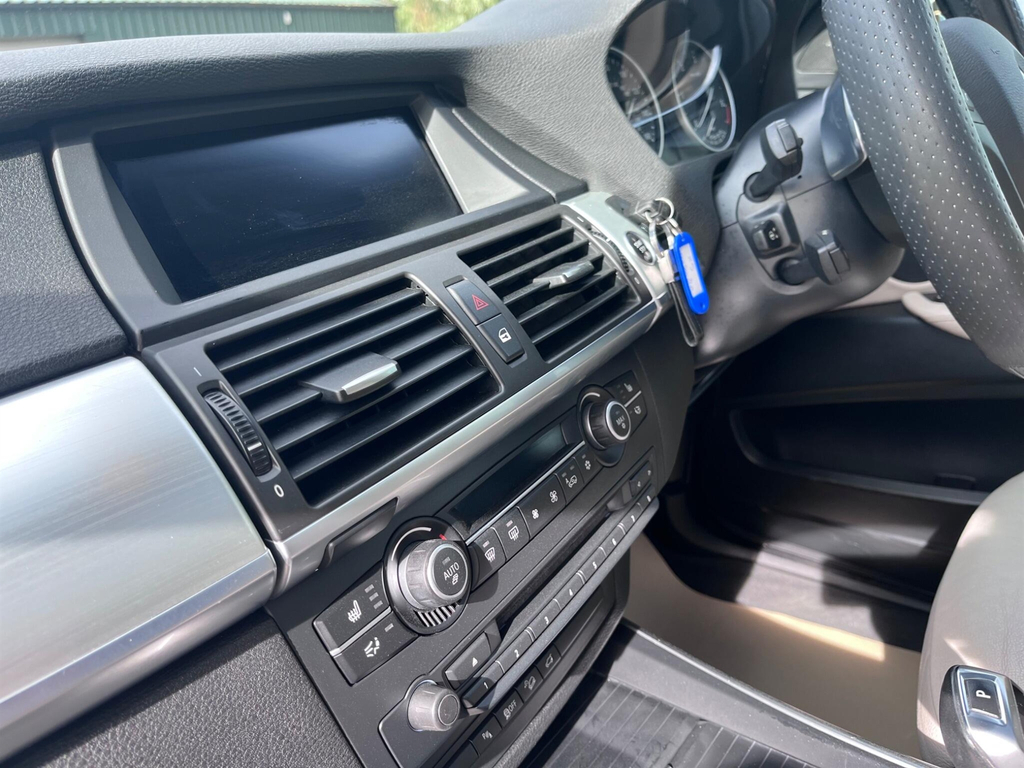 BMW X5 Estate Grey #39