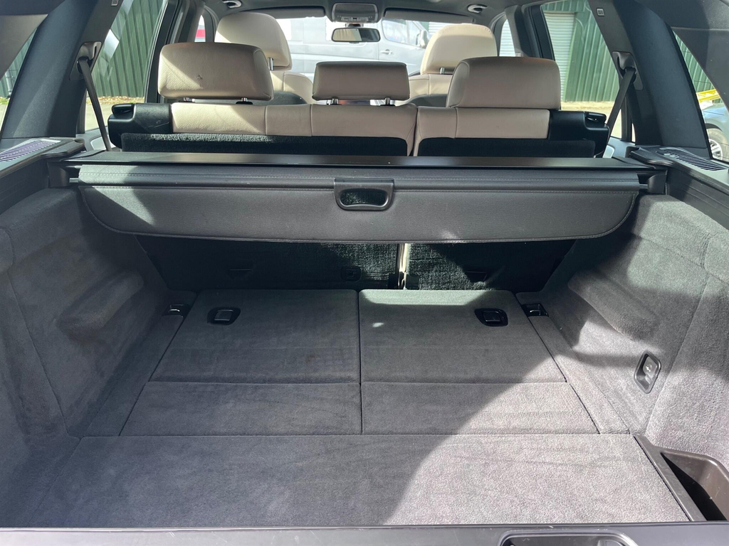 BMW X5 Estate Grey #50