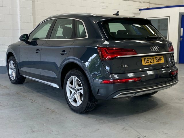 Audi Q5 2022 2.0 Tdi 40 Sport Suv S Tronic Quat Grey #3