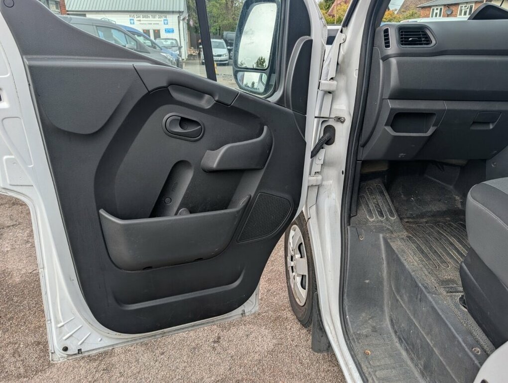 Renault Master 2.3 Dci Energy 35 Business Panel Van M White #13