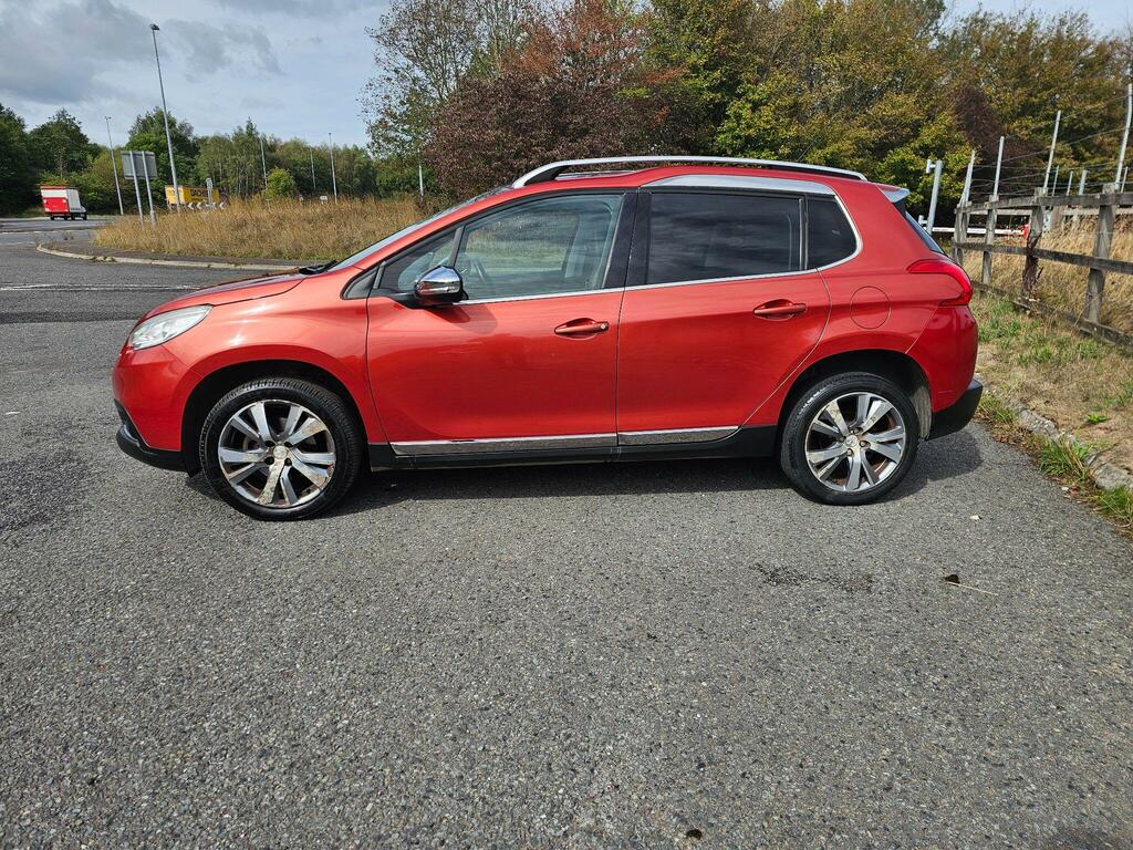 Peugeot 2008 Feline Red #4