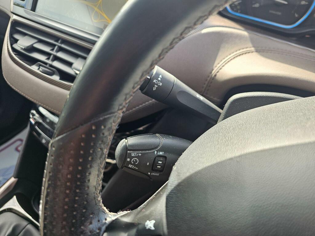 Peugeot 2008 Active Grey #42
