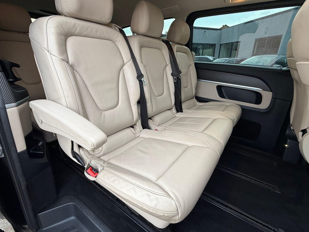 Mercedes-Benz V Class #23