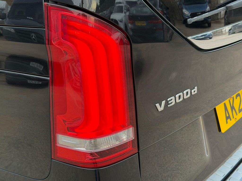 Mercedes-Benz V Class #48