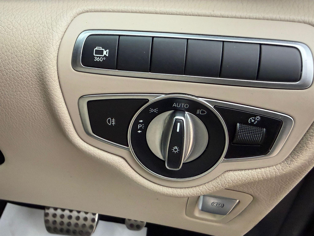 Mercedes-Benz V Class #36