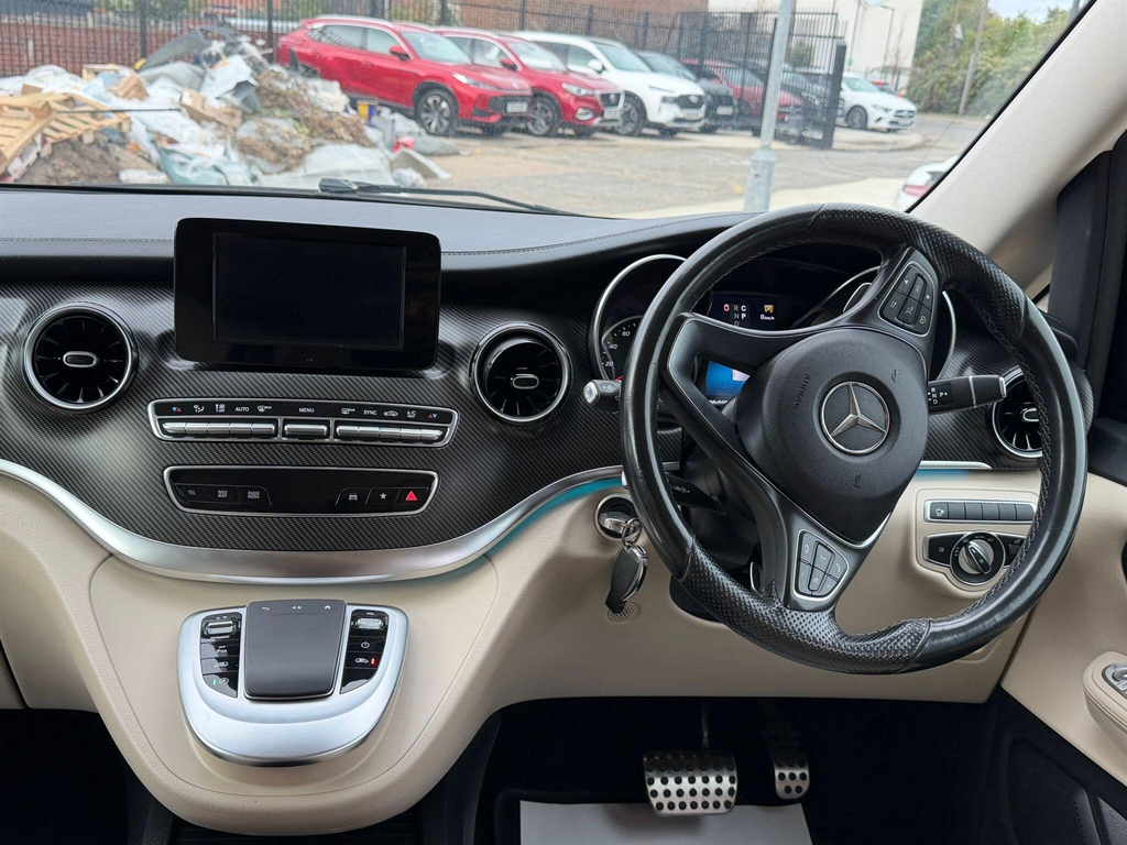 Mercedes-Benz V Class #20