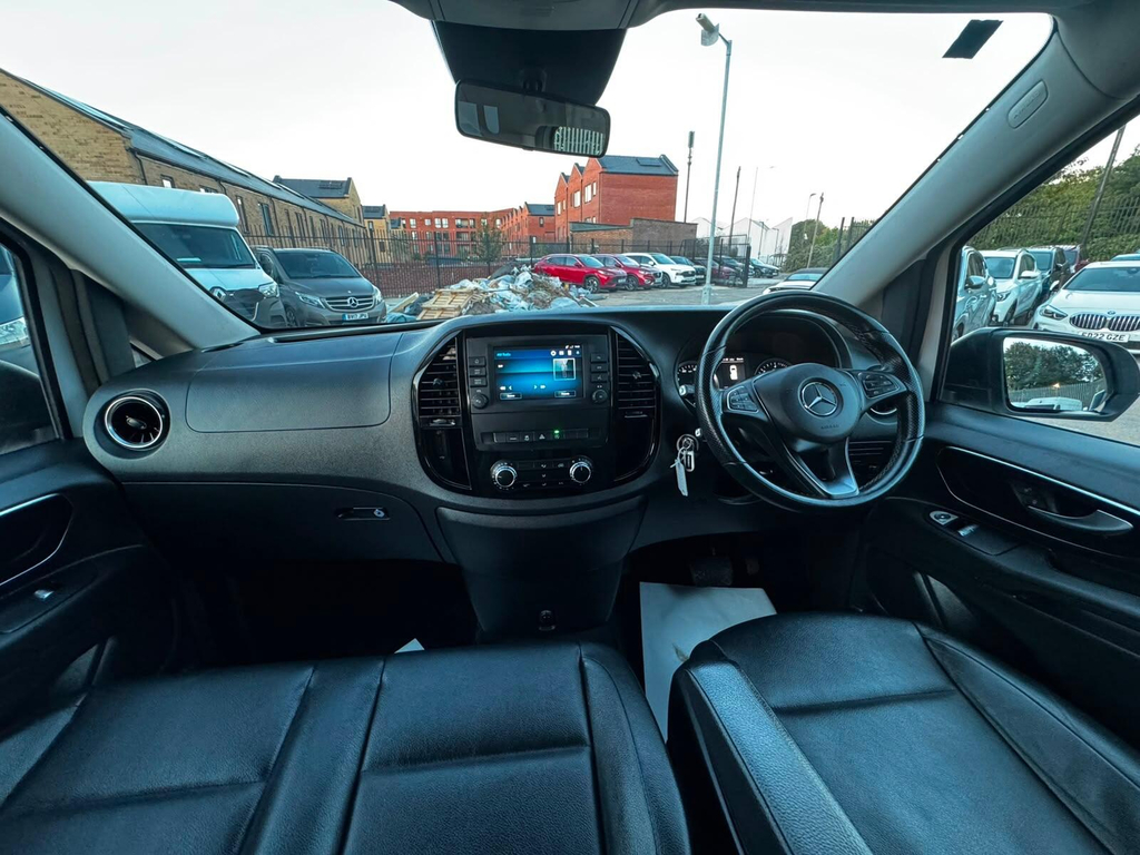 Mercedes-Benz Vito 2.0 114 Cdi Select Tourer G-tronic Rwd L3 Euro 6 White #2