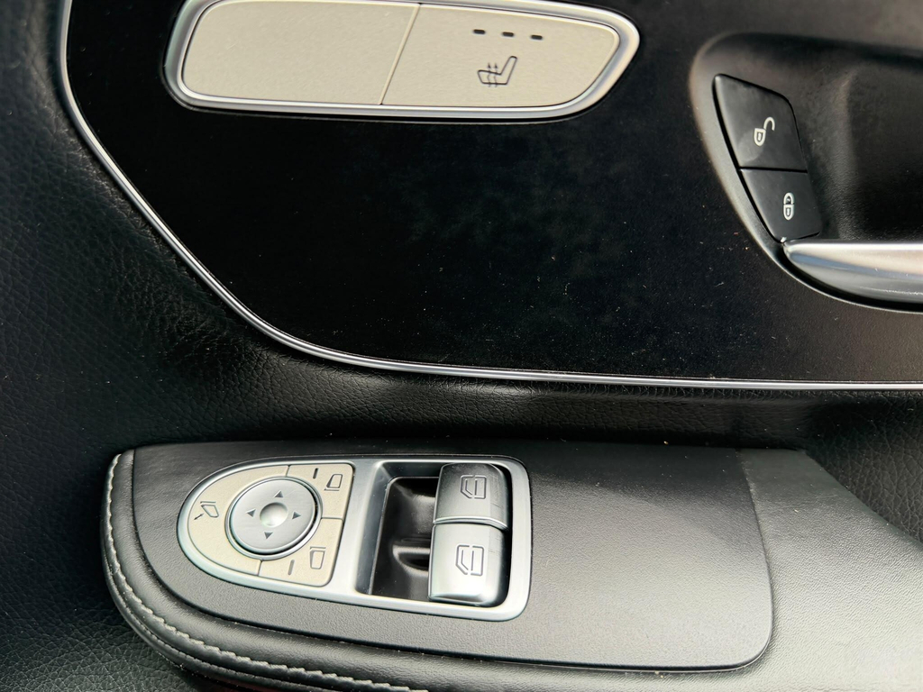Mercedes-Benz V Class V 300 D Amg Black #29