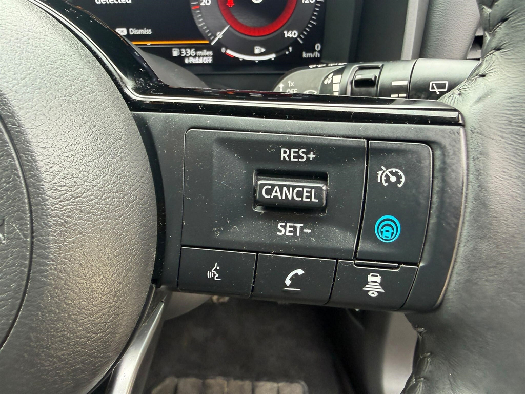 Nissan X-Trail Tekna Grey #33