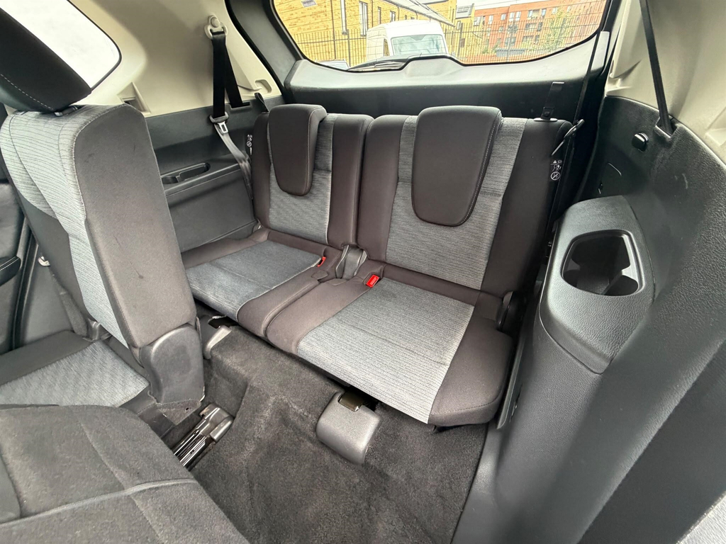 Nissan X-Trail Tekna Grey #28