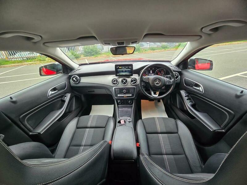 Mercedes-Benz GLA Class 1.6 Urban Edition 7G-dct Euro 6 Ss Red #2