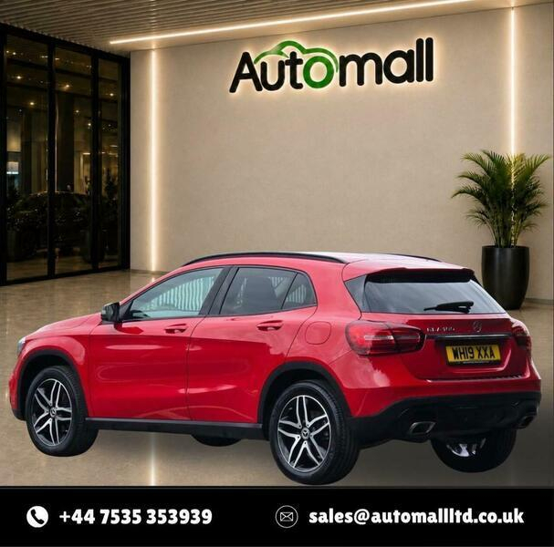 Mercedes-Benz GLA Class Gla 180 Urban Edition Black #53