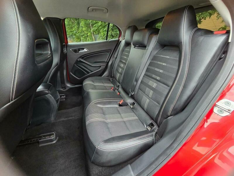 Mercedes-Benz GLA Class Gla 180 Urban Edition Black #24
