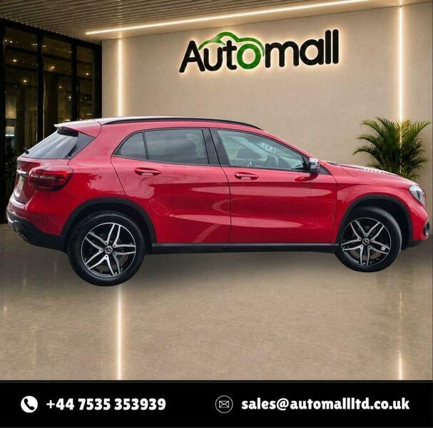 Mercedes-Benz GLA Class Gla 180 Urban Edition Black #12