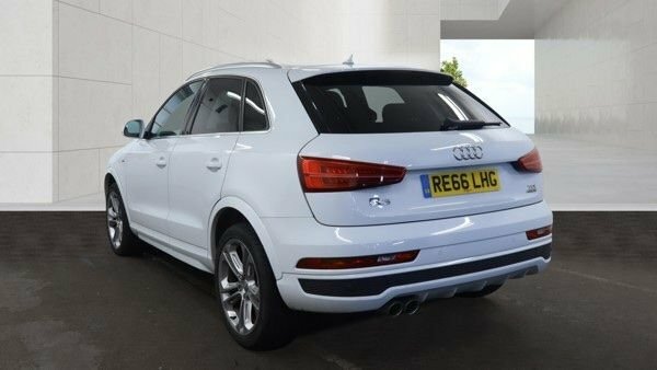 Audi Q3 Tdi S Line Plus White #3