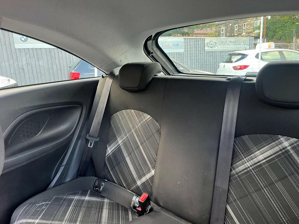 Vauxhall Corsa Corsa Se White #16