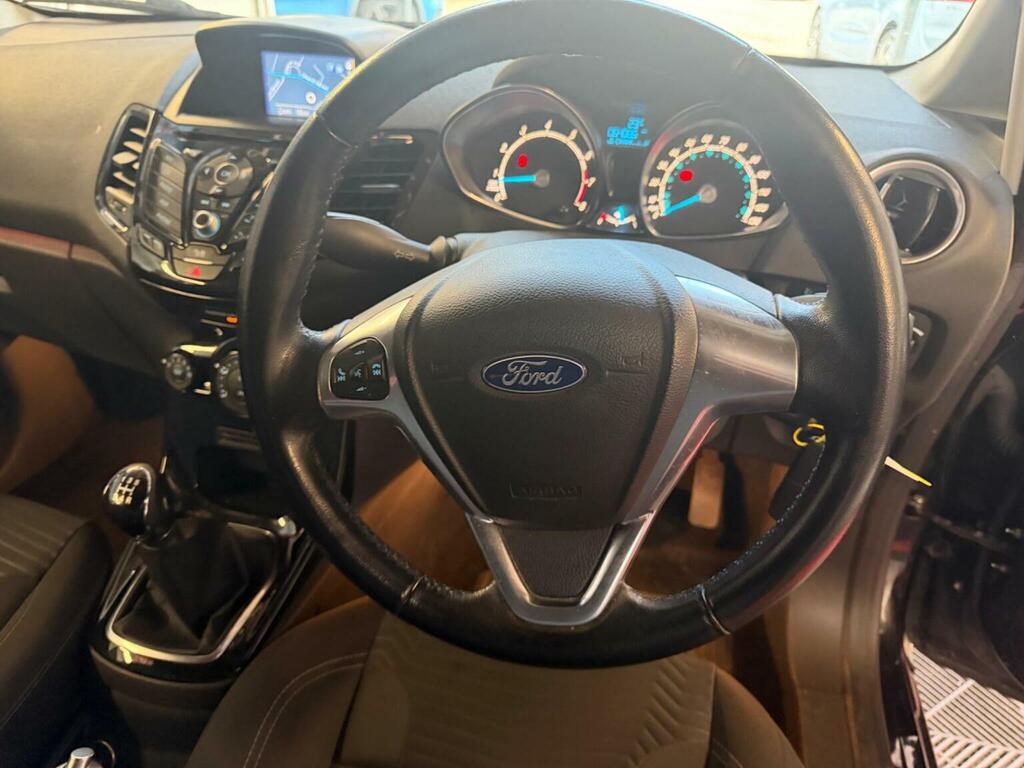 Ford Fiesta 1.0 Titanium Black #19