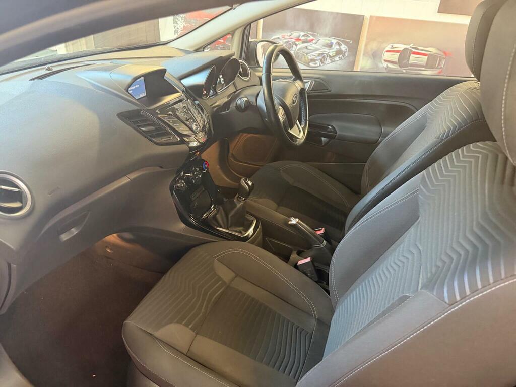 Ford Fiesta 1.0 Titanium Black #22
