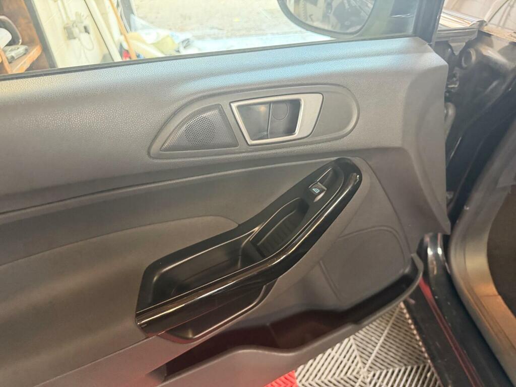 Ford Fiesta 1.0 Titanium Black #13