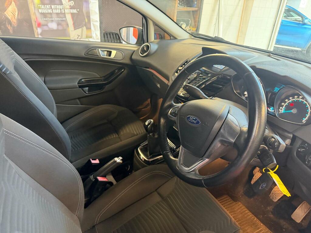 Ford Fiesta 1.25 Zetec Euro 6 Black #6