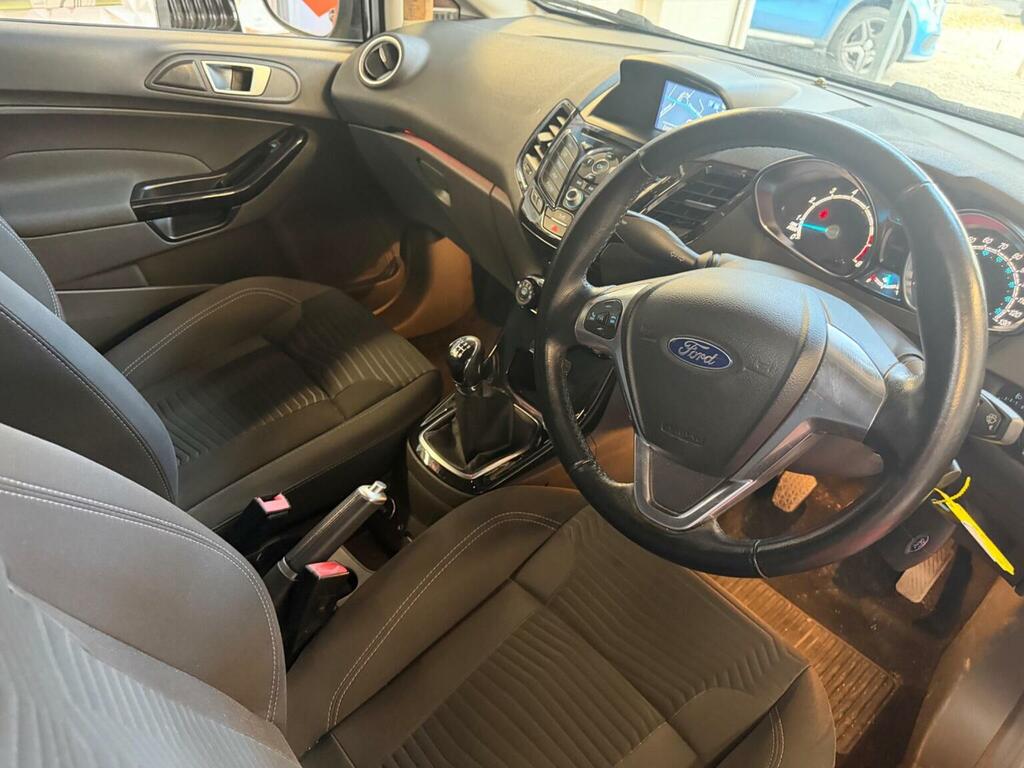 Ford Fiesta 1.0 Titanium Black #7