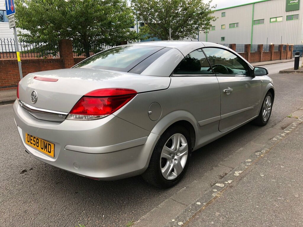 Vauxhall Astra Petrol #30