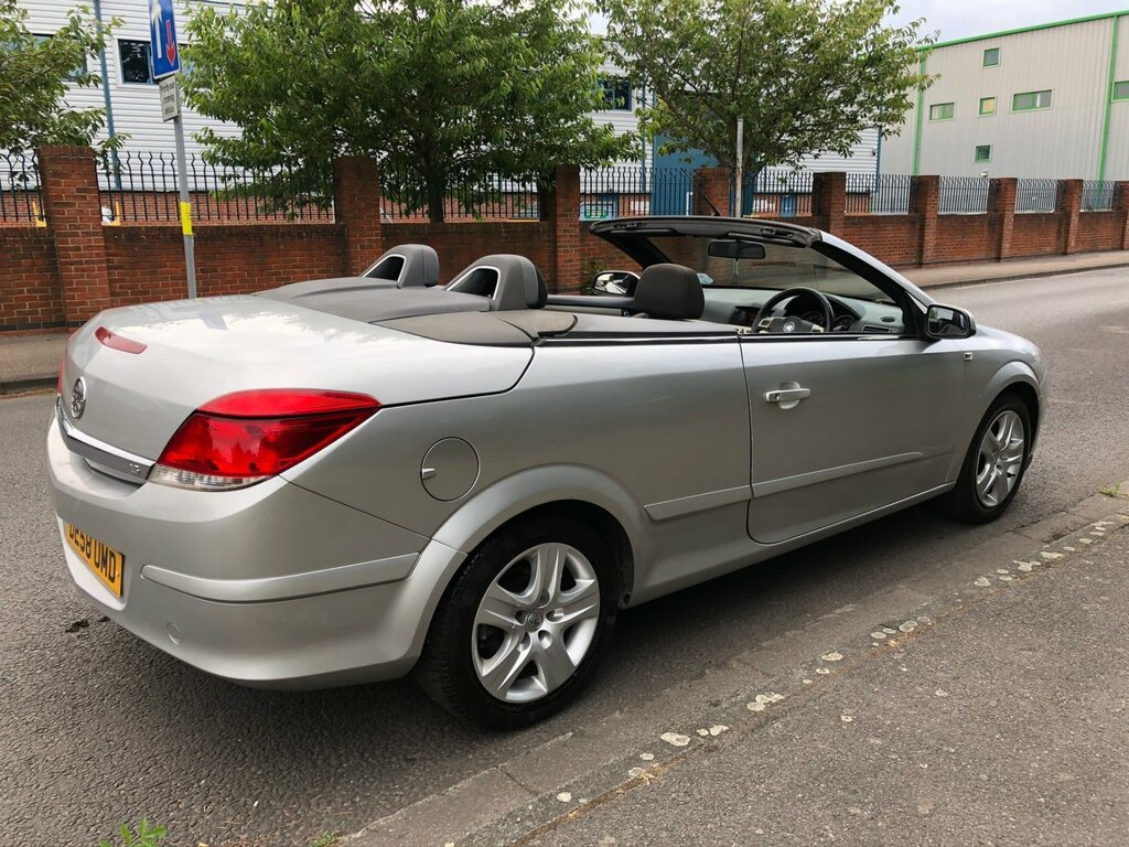 Vauxhall Astra Petrol #9