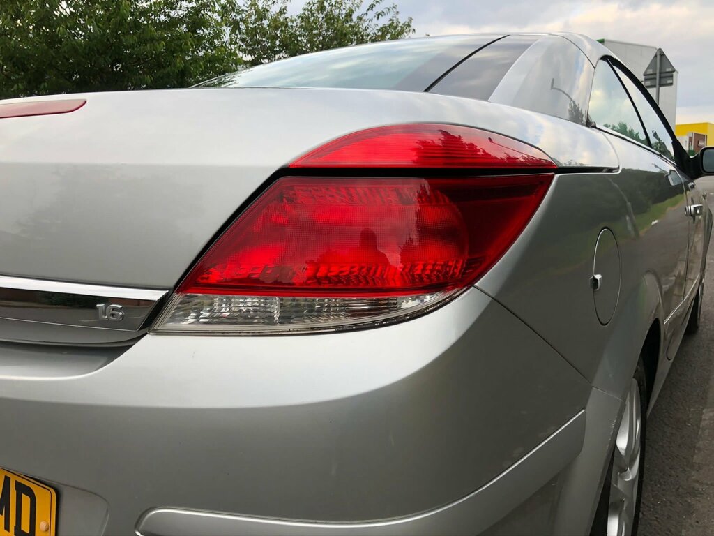 Vauxhall Astra 1.6I Twinair Air Twin Top Silver
