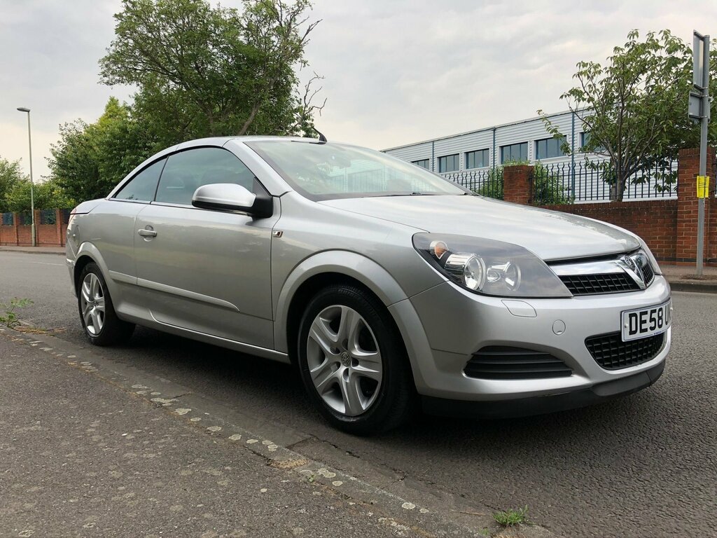 Vauxhall Astra Petrol #40