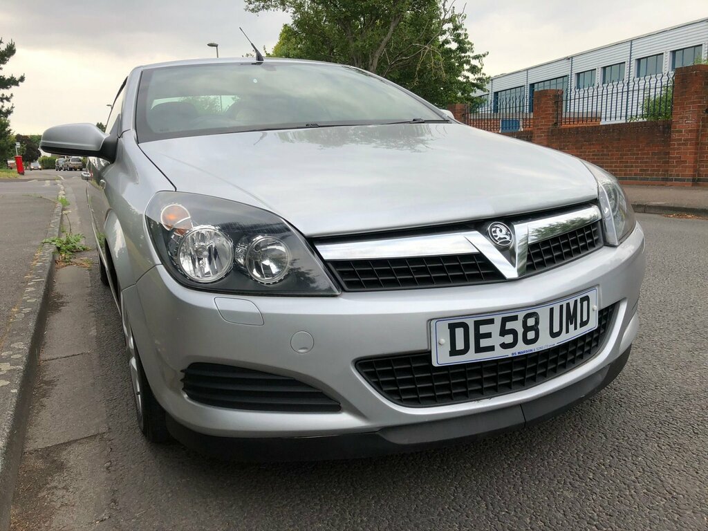 Vauxhall Astra Petrol #15
