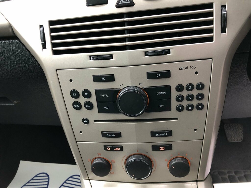 Vauxhall Astra Petrol #26