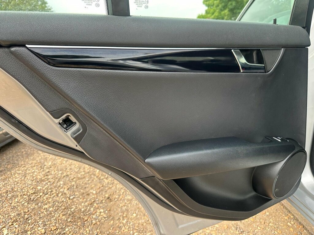 Mercedes-Benz C Class C180 Cgi Blueefficiency Sport Silver #31