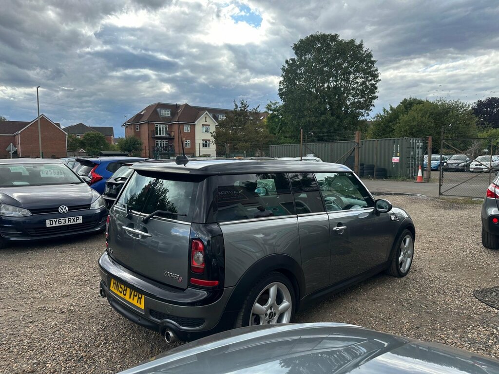 Mini Clubman White #31