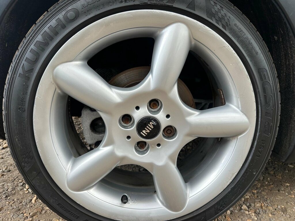 Mini Clubman White #34
