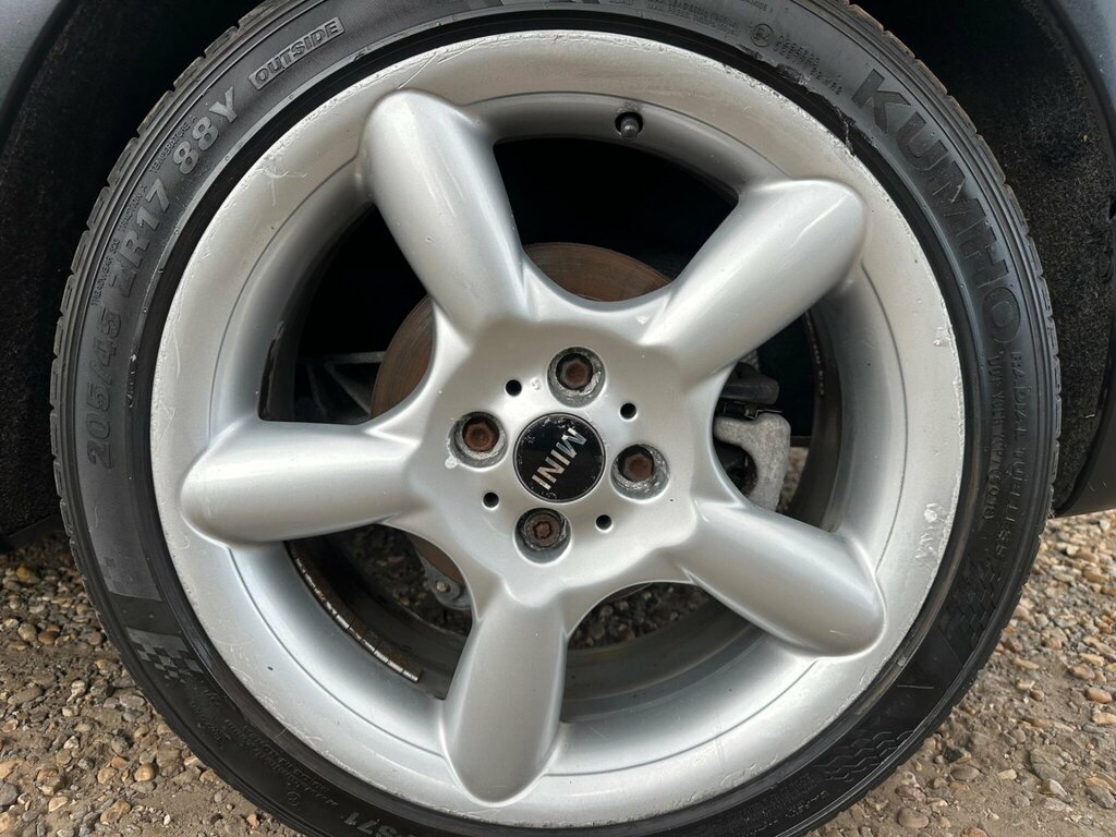 Mini Clubman White #38