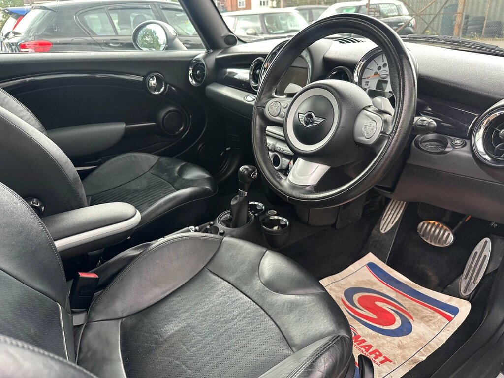 Mini Clubman White #33