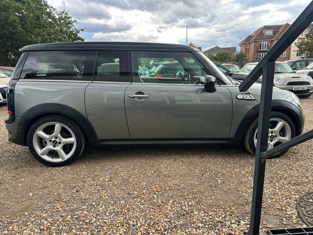 Mini Clubman White #23