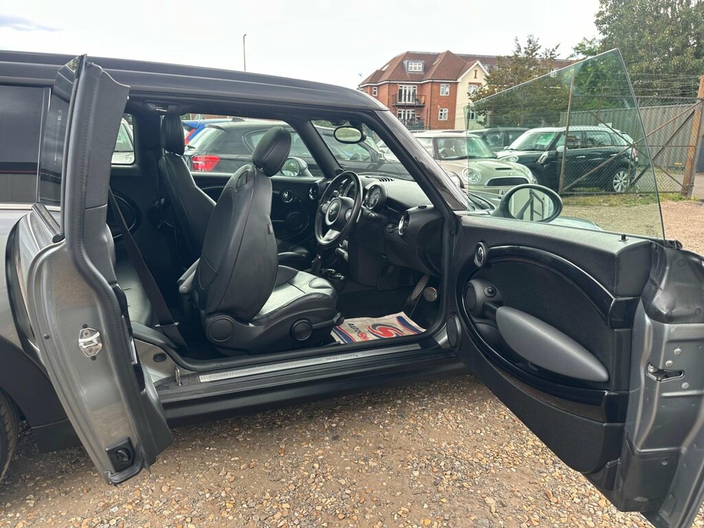 Mini Clubman White #54