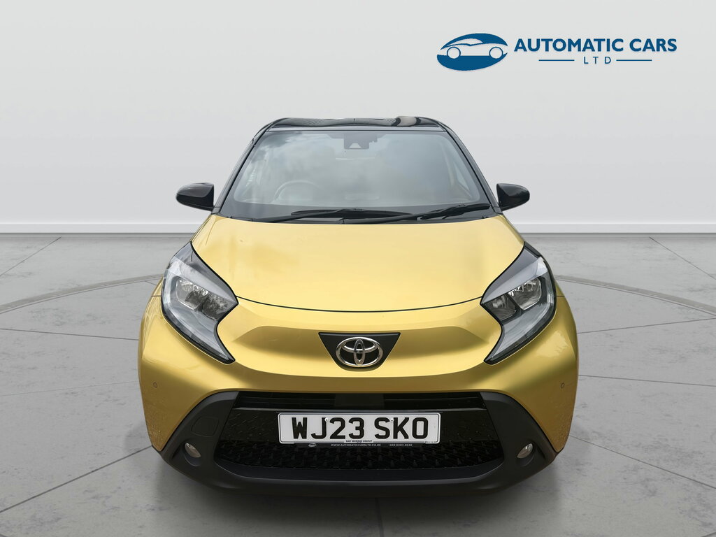 Toyota Aygo X Vvt-i Edge Gold #2