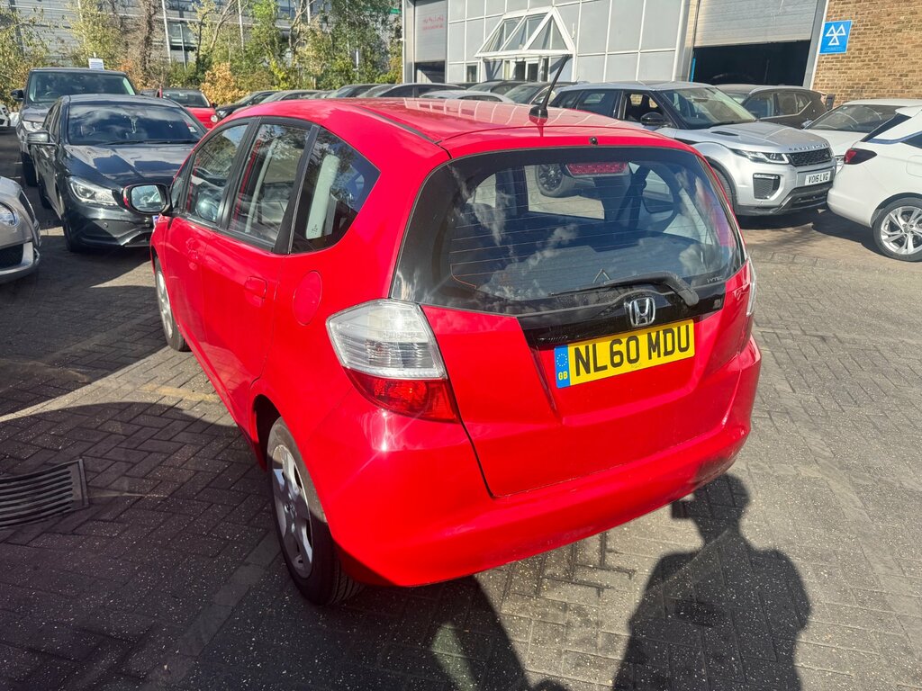 Honda Jazz 1.4 I-vtec Es Hatchback I Shift Euro 5 Red #2